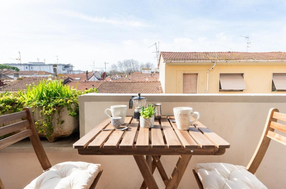 Seaside Apt Private Parking And Near The Beach Viareggio Exterior foto